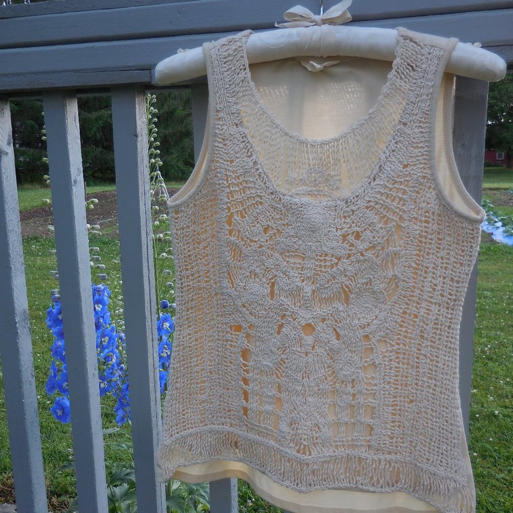 Adiva Cream Crochet Mixed Material Sleeveless Top